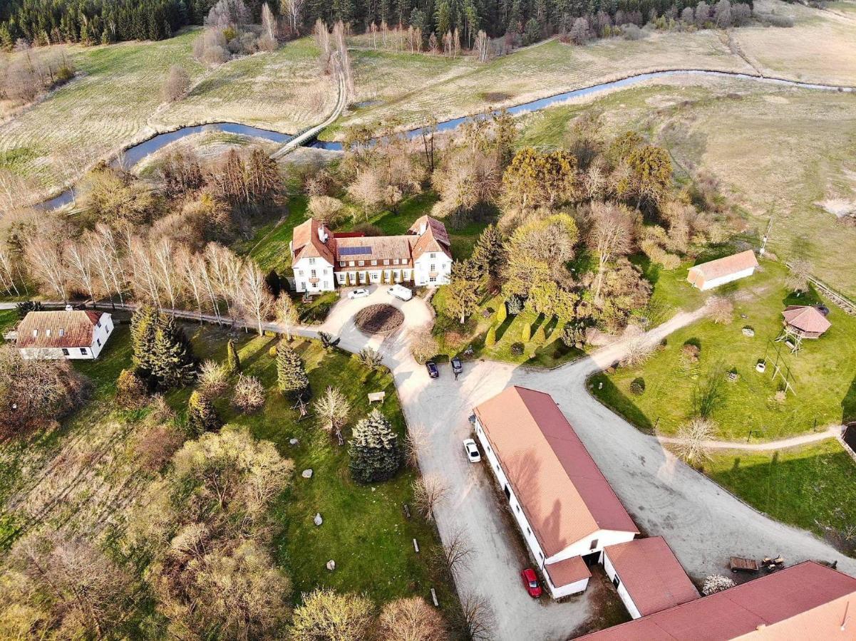 Palac Wojciechy Luaran gambar