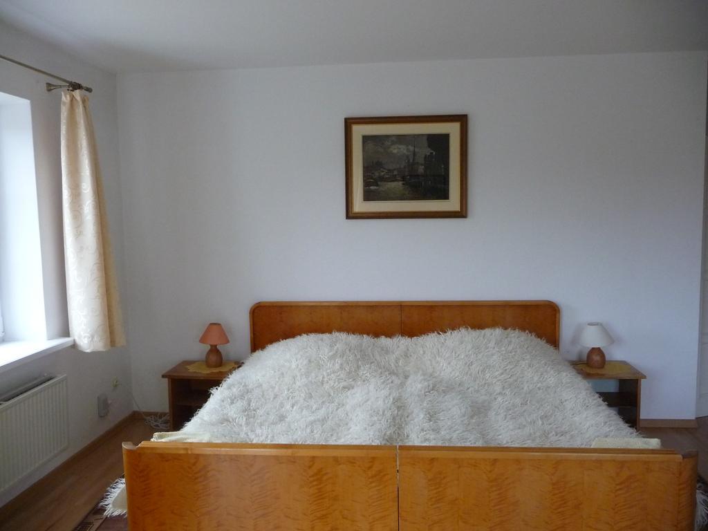 Palac Wojciechy Luaran gambar